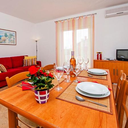 רוביני Apartments Bella B מראה חיצוני תמונה