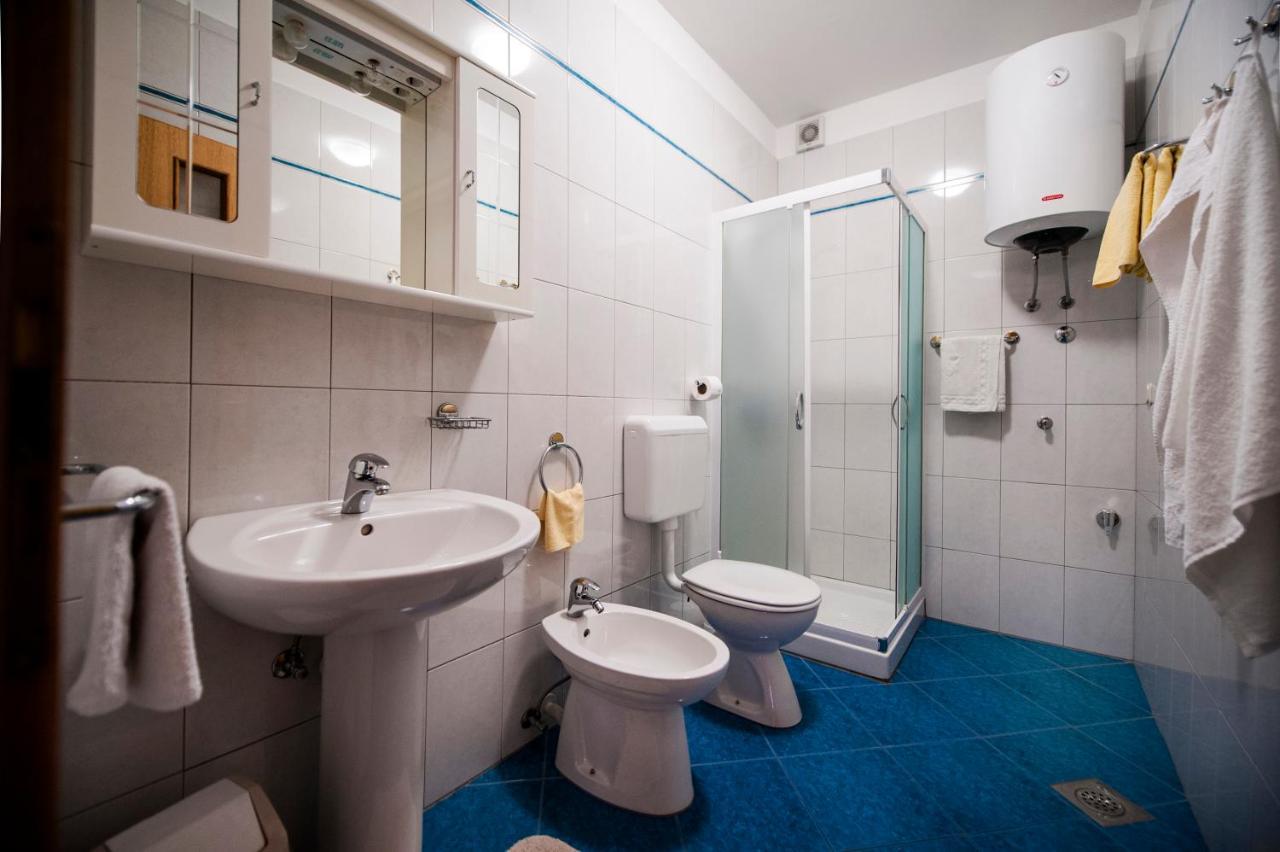 רוביני Apartments Bella B מראה חיצוני תמונה