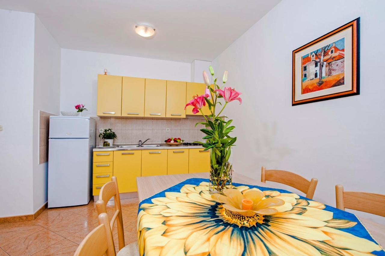 רוביני Apartments Bella B מראה חיצוני תמונה