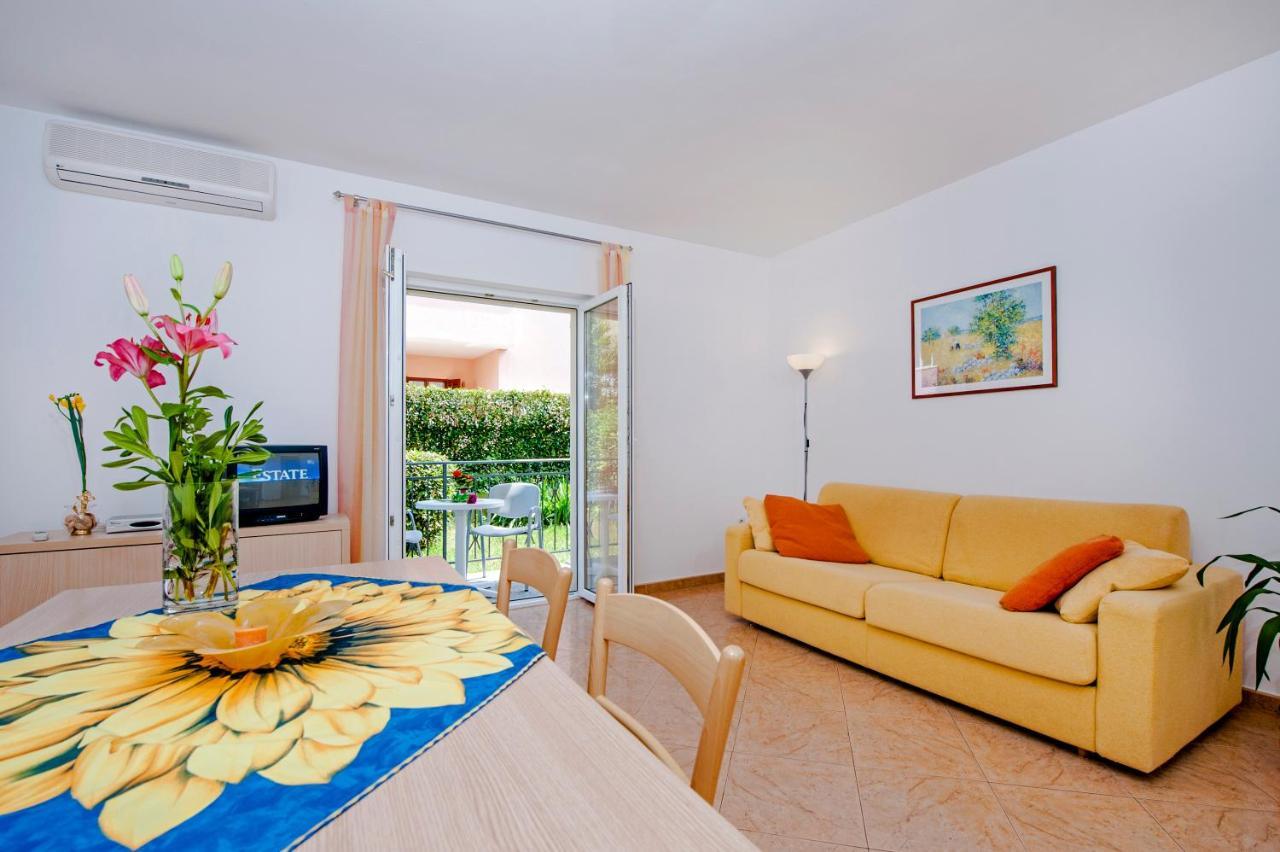 רוביני Apartments Bella B מראה חיצוני תמונה