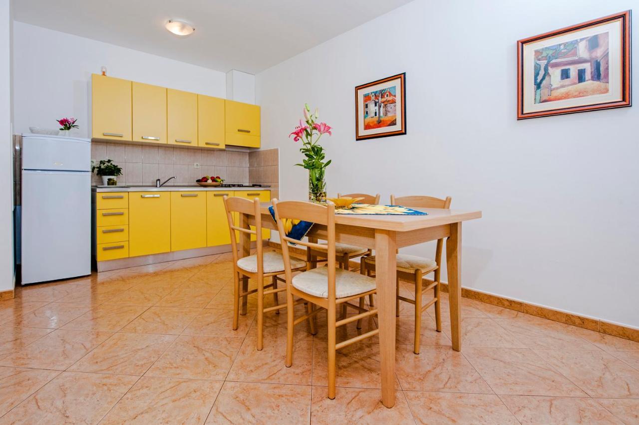 רוביני Apartments Bella B מראה חיצוני תמונה