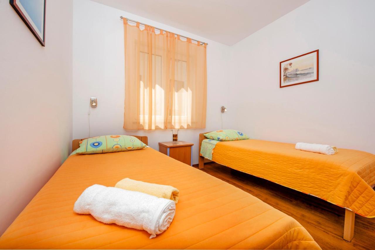 רוביני Apartments Bella B מראה חיצוני תמונה