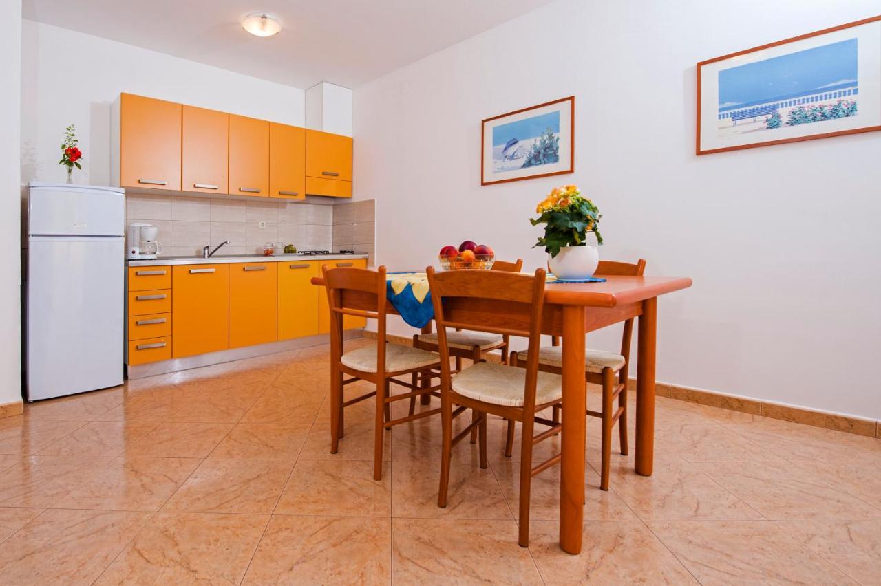 רוביני Apartments Bella B מראה חיצוני תמונה
