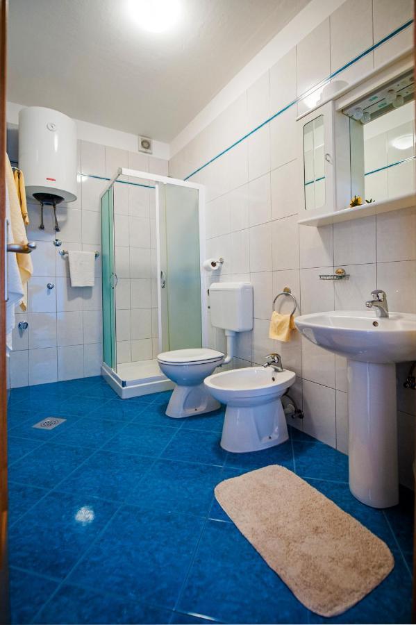 רוביני Apartments Bella B מראה חיצוני תמונה
